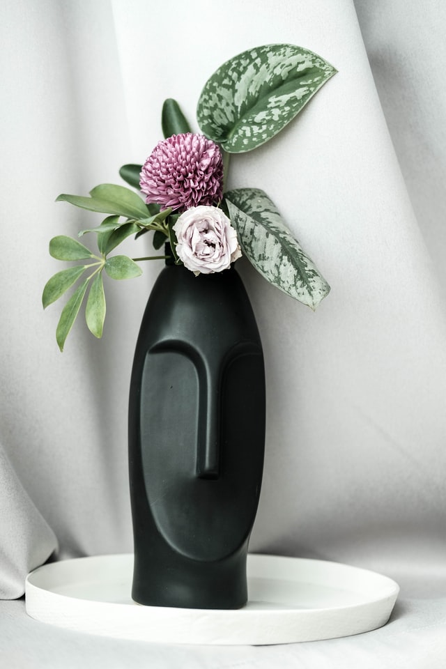 Modern Minimal corporate flower arrangement in black vase